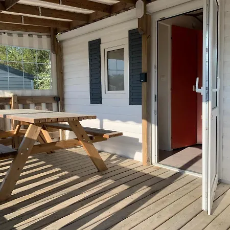 Campingplads De La Ferme Au Anesses, Mobil Happy *